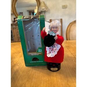 North Pole Productions Singing & Moving Mrs. Claus w/ Christmas Cards - Works